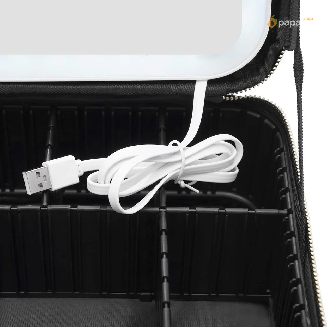 Kofer za šminku sa LED ogledalom i 3 para magnetnih trepavica